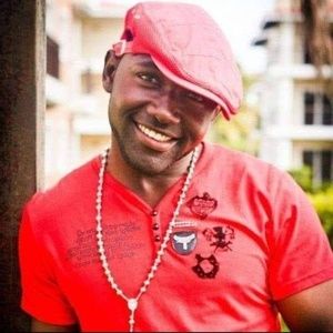 Meet your Posher, Dario adius